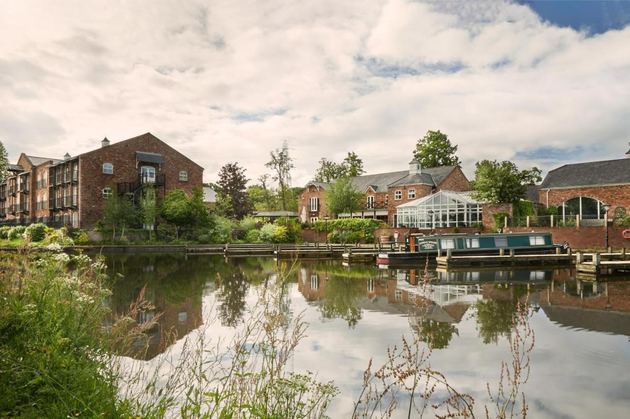 Lion Quays Resort Chirk Eksteriør billede