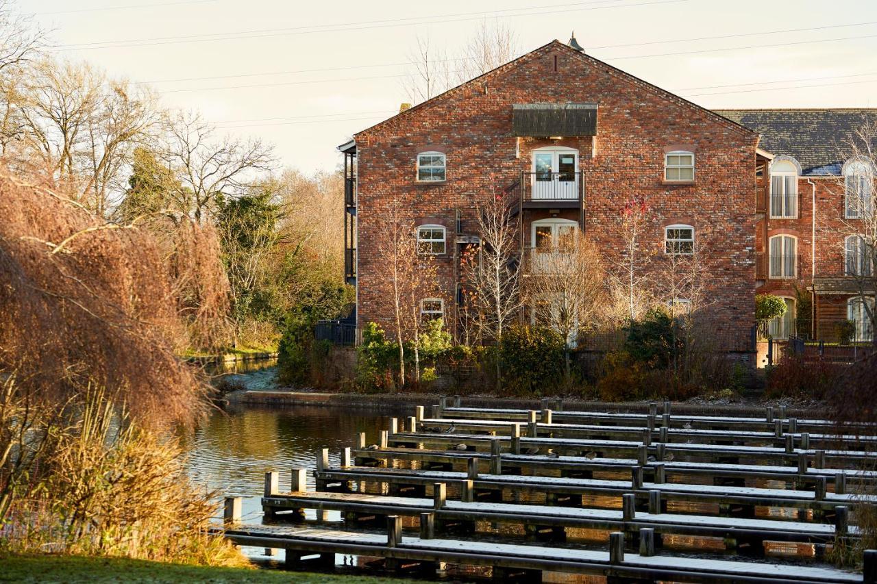 Lion Quays Resort Chirk Eksteriør billede